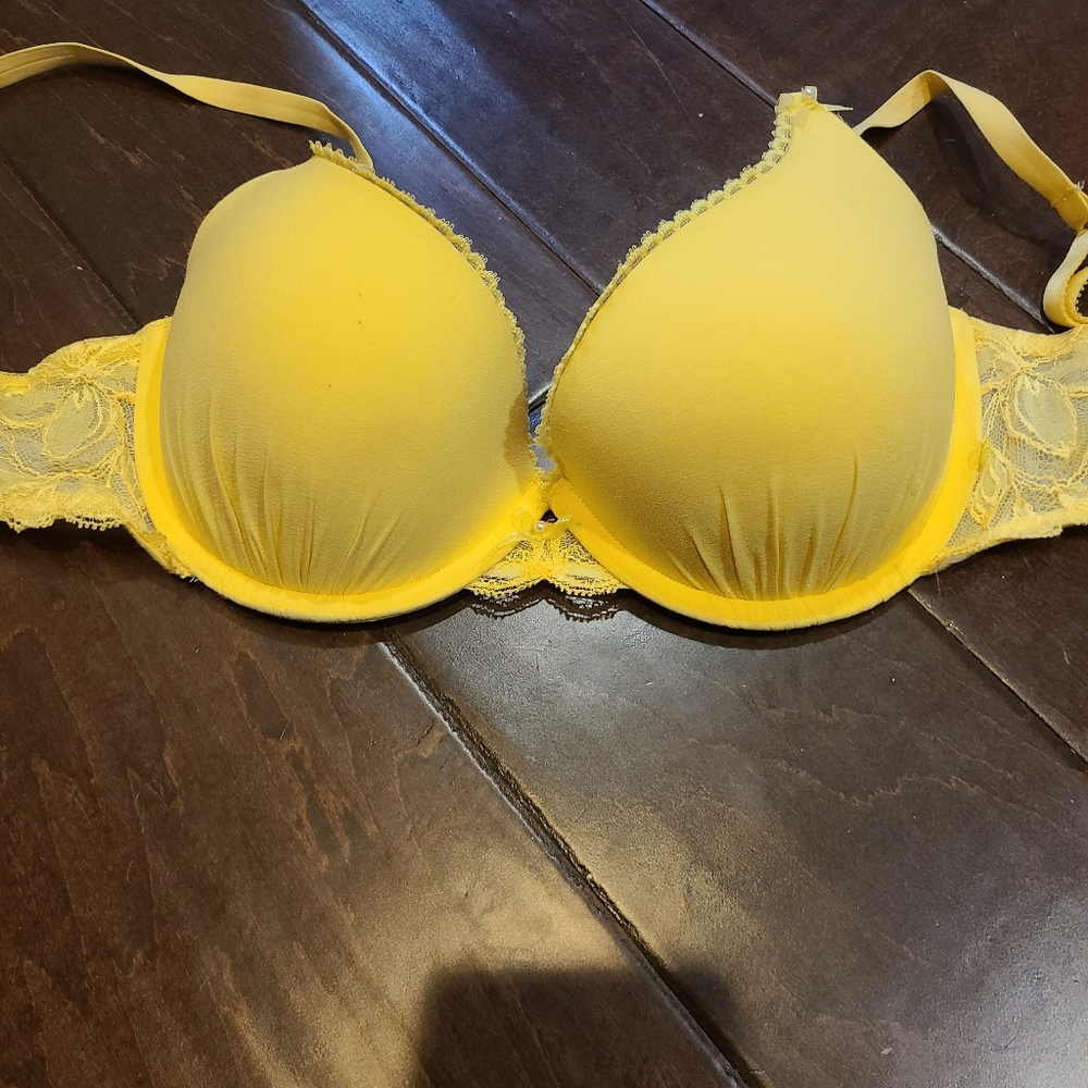 Victoria's Secret Push Up Demi Bra